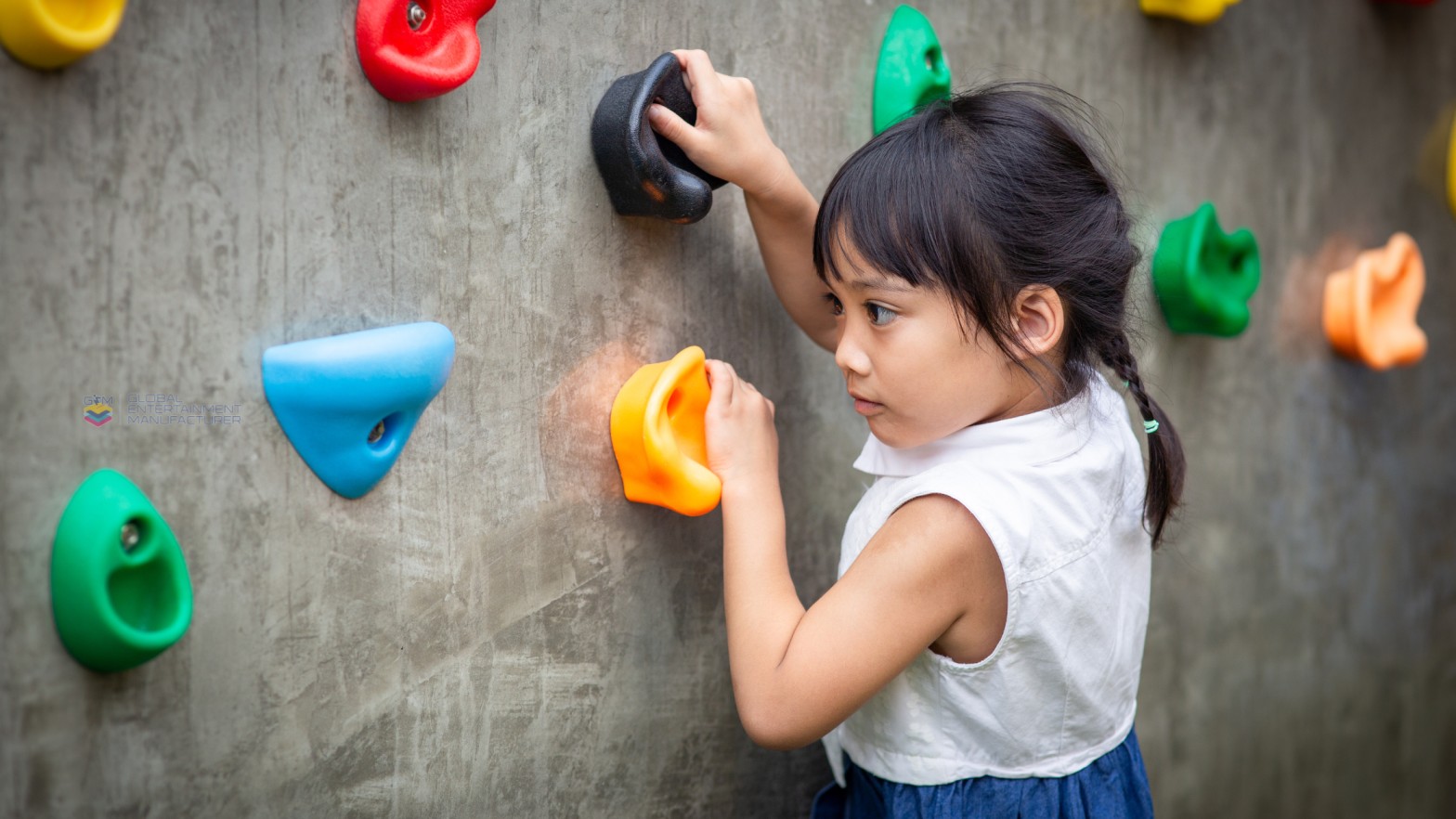 Climbing wall